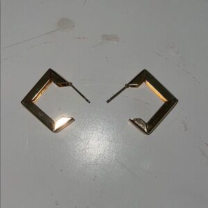 Elegant Gold Geometric Earrings